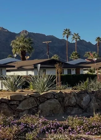 $1,950 | 51225 Eisenhower Drive, Unit B, La Quinta, CA 92253