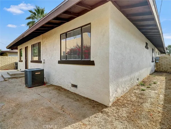 $1,950 | 51225 Eisenhower Drive, Unit B, La Quinta, CA 92253