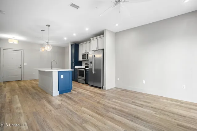 $205,000 | 2501 Bienville Boulevard, Unit 435, Ocean Springs, MS 39564