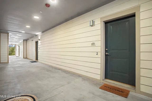 $205,000 | 2501 Bienville Boulevard, Unit 435, Ocean Springs, MS 39564