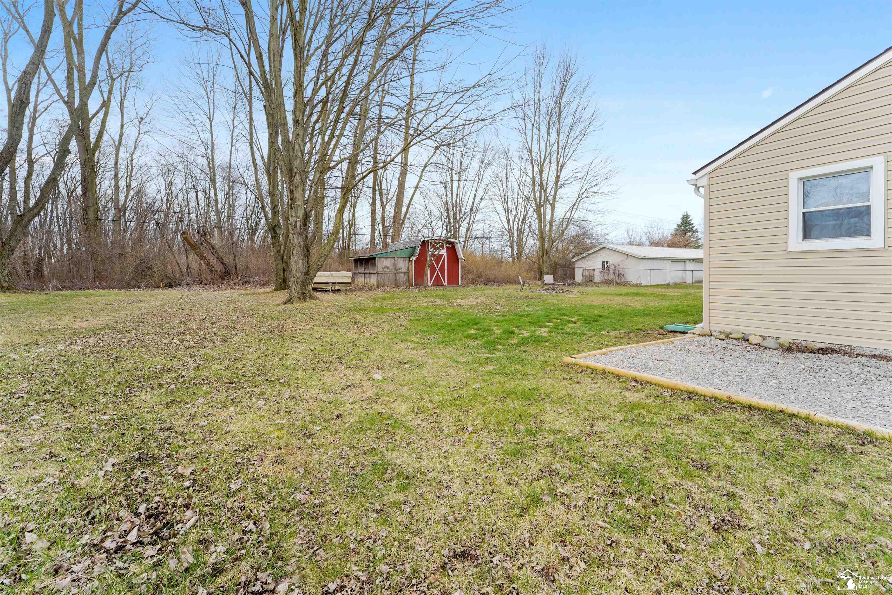 391 Ford Road Carleton, MI 48117 - Photo 23 of 24