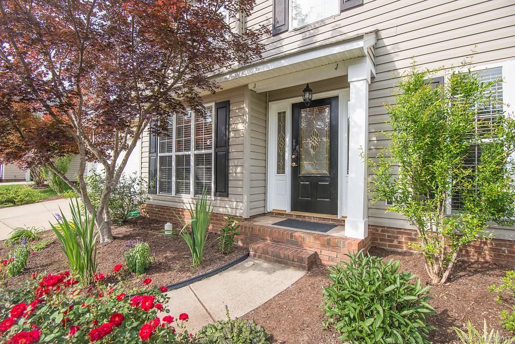 105 Shade Tree Circle Fort Mill, SC 29715 - Photo 2 of 24 Gallery Image 2