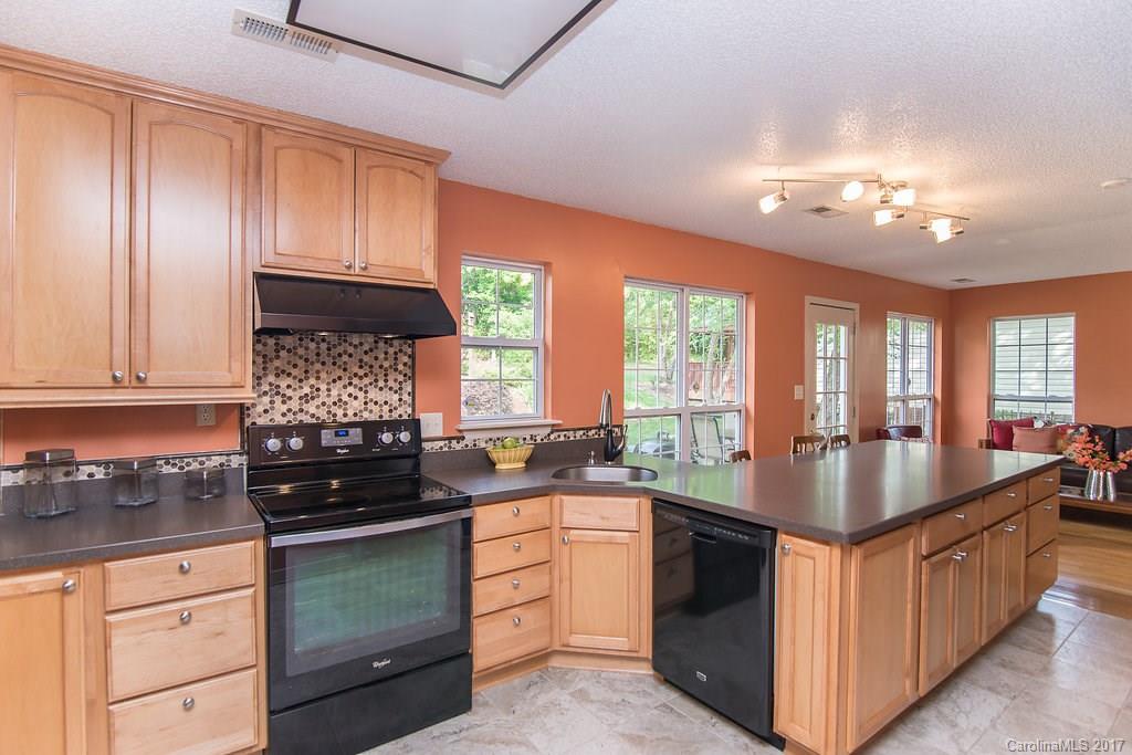 105 Shade Tree Circle Fort Mill, SC 29715 - Photo 11 of 24 Gallery Image 11