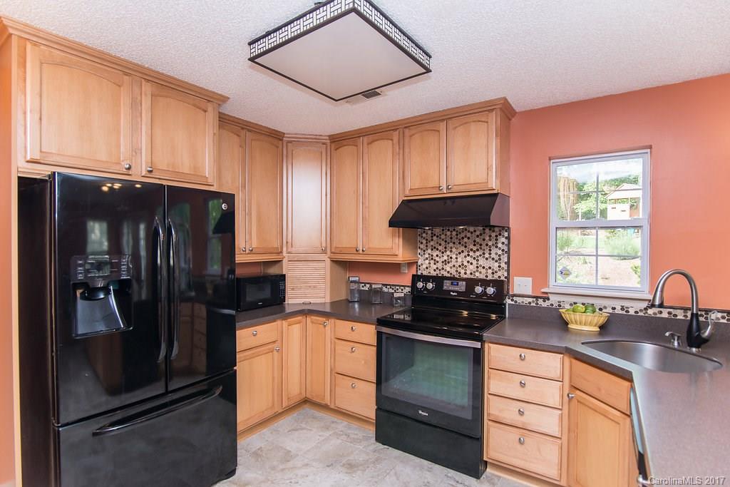 105 Shade Tree Circle Fort Mill, SC 29715 - Photo 10 of 24 Gallery Image 10