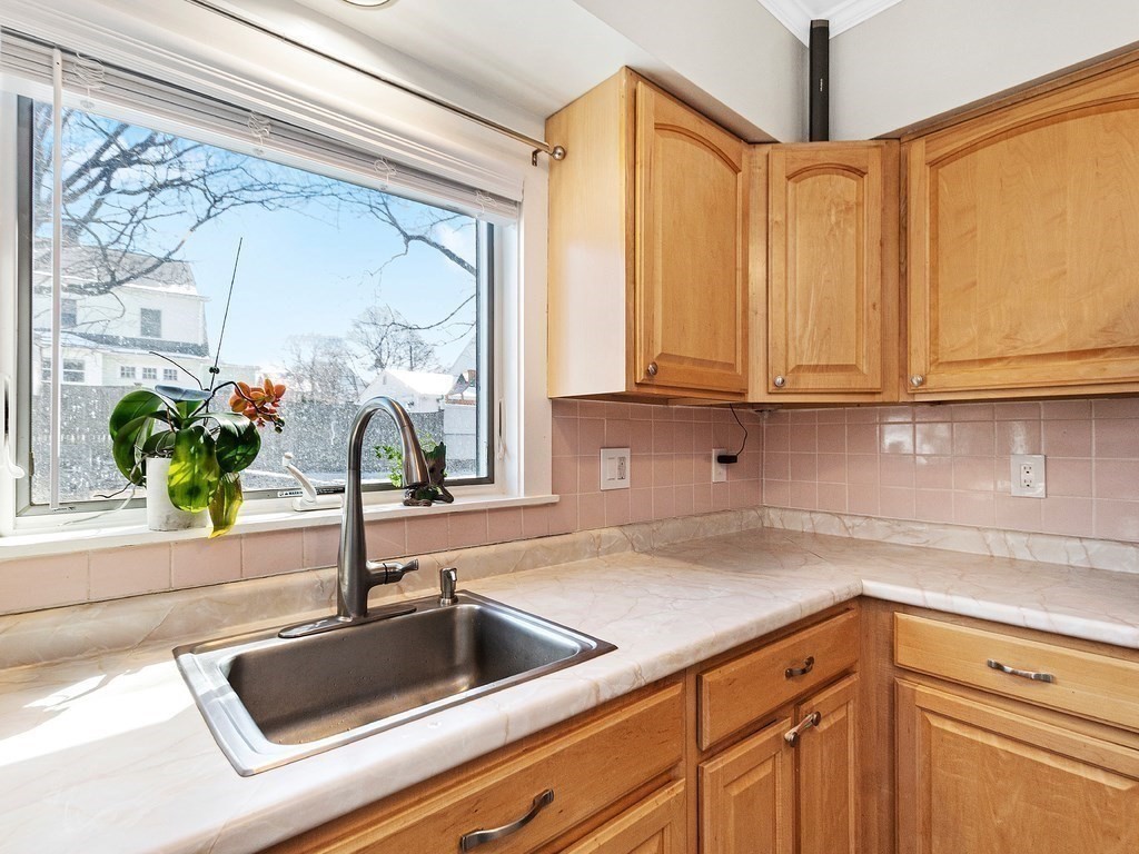 17 Charlotte Road Waltham, MA 02453 - Photo 15 of 33 Gallery Image 15