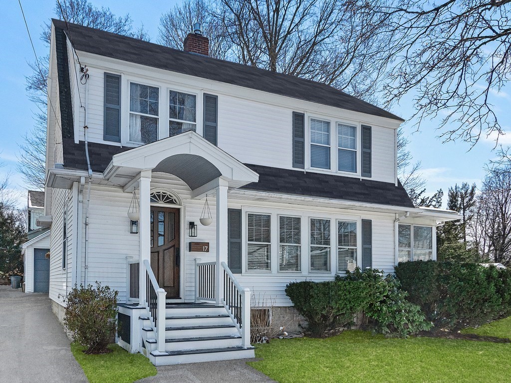 17 Charlotte Road Waltham, MA 02453 - Photo 2 of 33 Gallery Image 2