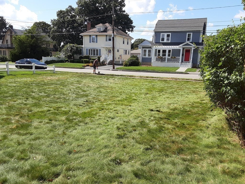 17 Charlotte Road Waltham, MA 02453 - Photo 29 of 33 Gallery Image 29