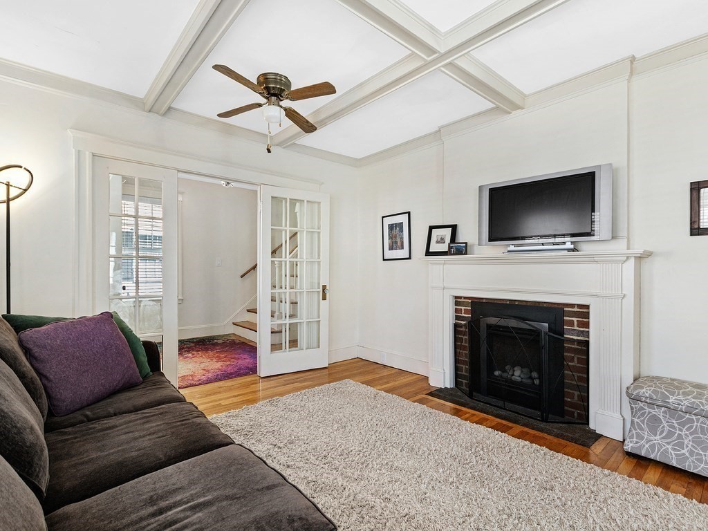 17 Charlotte Road Waltham, MA 02453 - Photo 5 of 33 Gallery Image 5