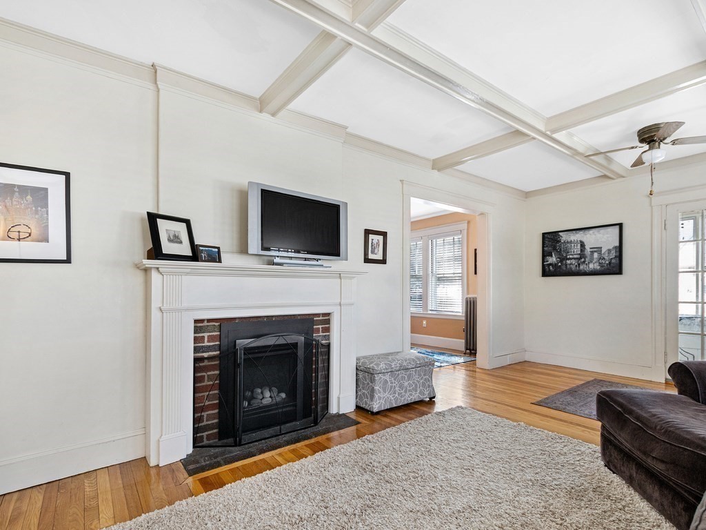 17 Charlotte Road Waltham, MA 02453 - Photo 6 of 33 Gallery Image 6