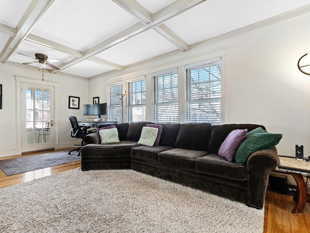 17 Charlotte Road Waltham, MA 02453 - Photo 7 of 33 Gallery Image 7