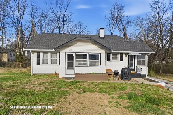 $1,150,000 | 106 Saratoga Avenue, Excelsior Springs, MO 64024
