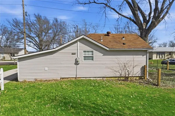 $1,150,000 | 106 Saratoga Avenue, Excelsior Springs, MO 64024