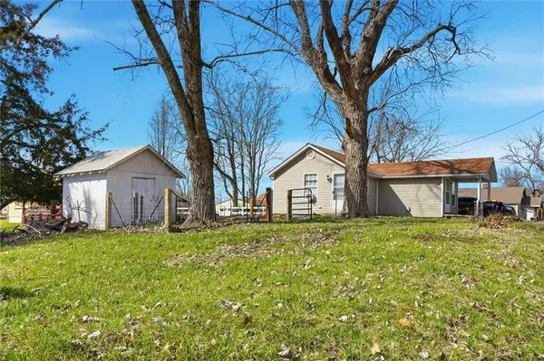 $1,150,000 | 106 Saratoga Avenue, Excelsior Springs, MO 64024