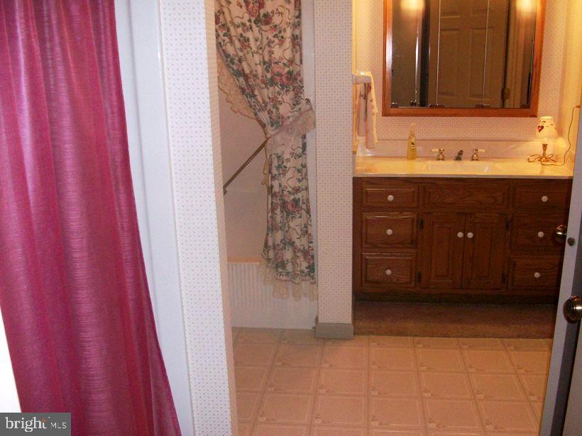 3901 White Oak Road Paradise, PA 17562 - Photo 11 of 16 Gallery Image 11