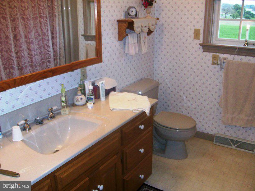 3901 White Oak Road Paradise, PA 17562 - Photo 15 of 16 Gallery Image 15