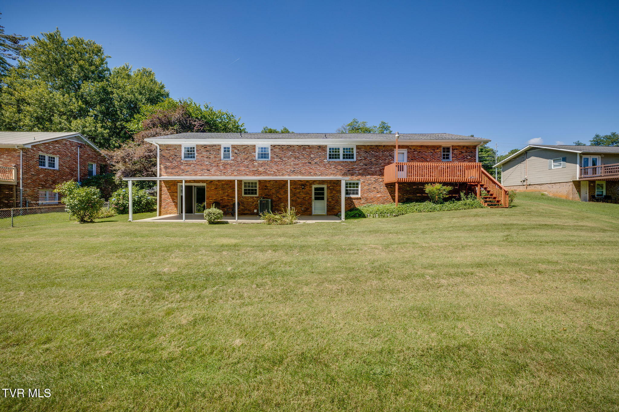 2106 Knob Creek Road Johnson City, TN 37604 - Photo 34 of 39 035