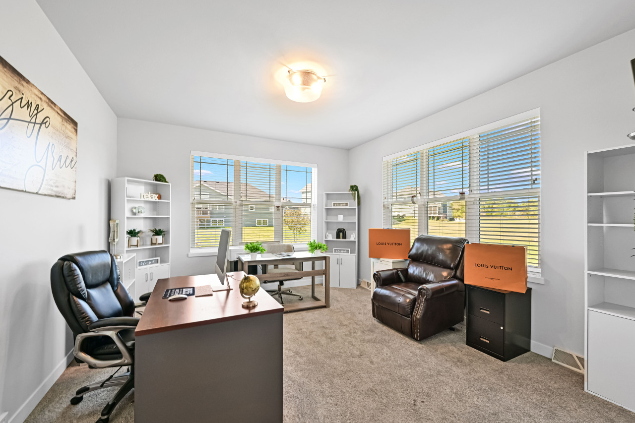 7690 Preserve Parkway Mequon, WI 53097 - Photo 15 of 58 Office Den