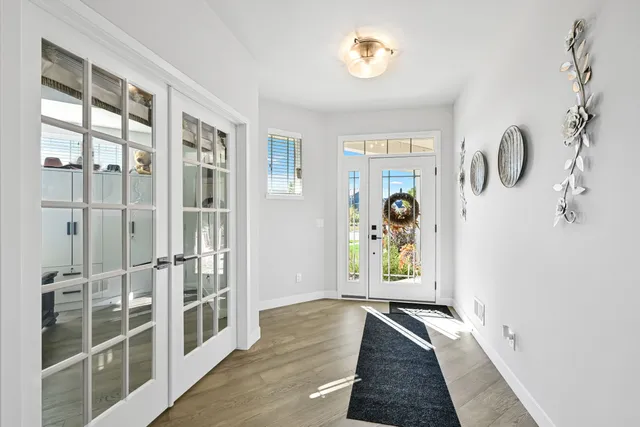 $1,200,900 | 7690 Preserve Parkway, Mequon, WI 53097