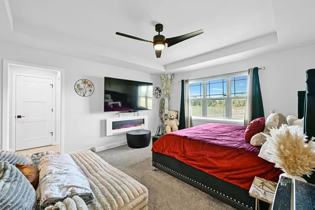 $1,200,900 | 7690 Preserve Parkway, Mequon, WI 53097