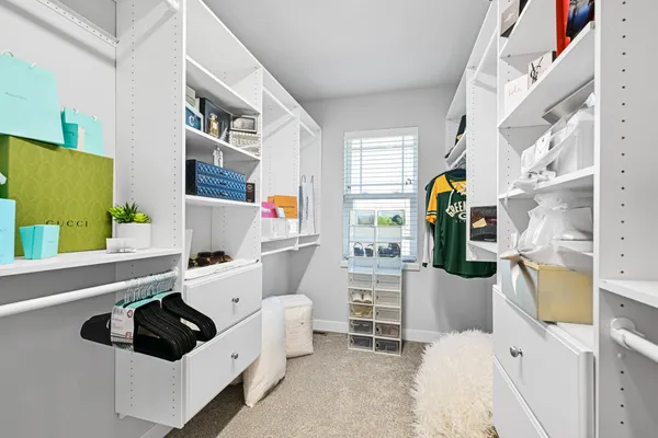 $999,000 | 7690 Preserve Parkway, Mequon, WI 53097