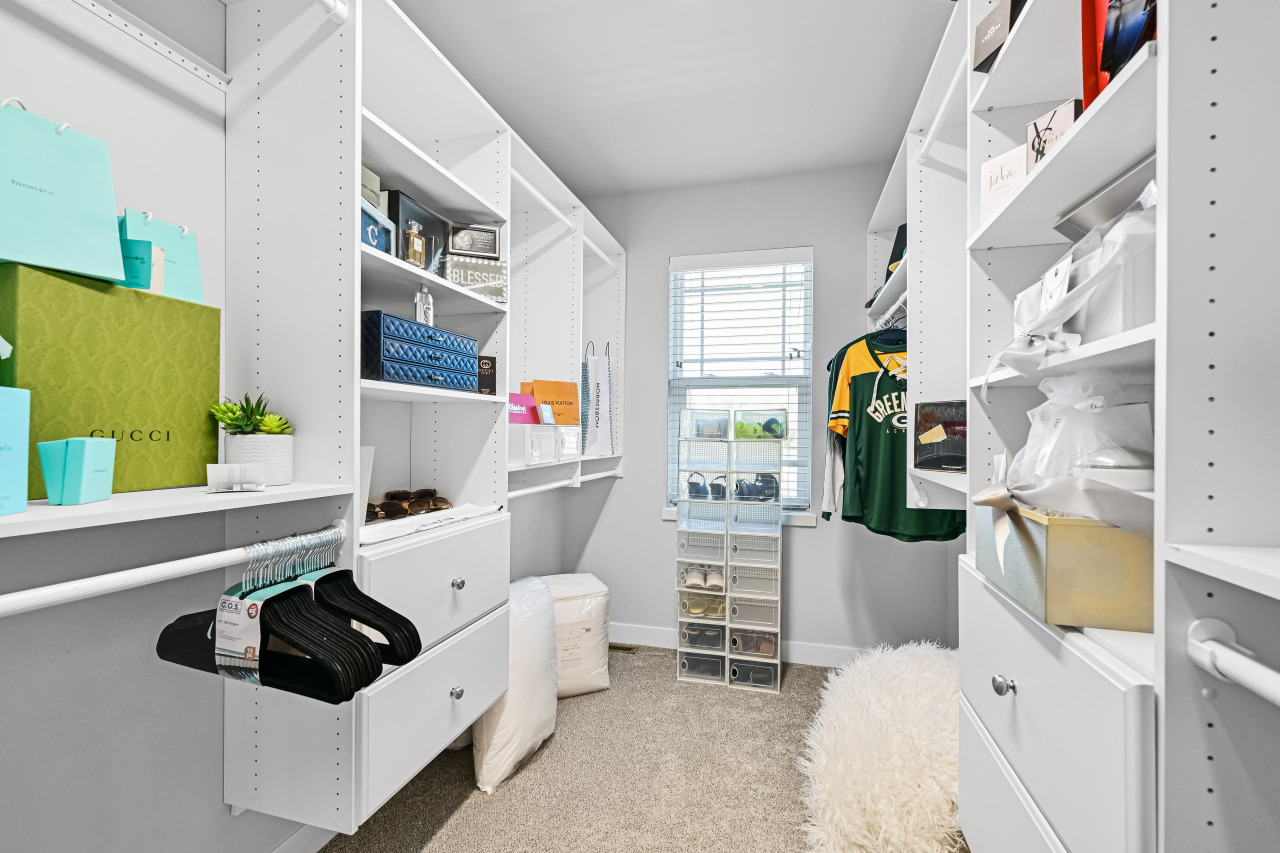 7690 Preserve Parkway Mequon, WI 53097 - Photo 25 of 58 Master Bedroom Closet