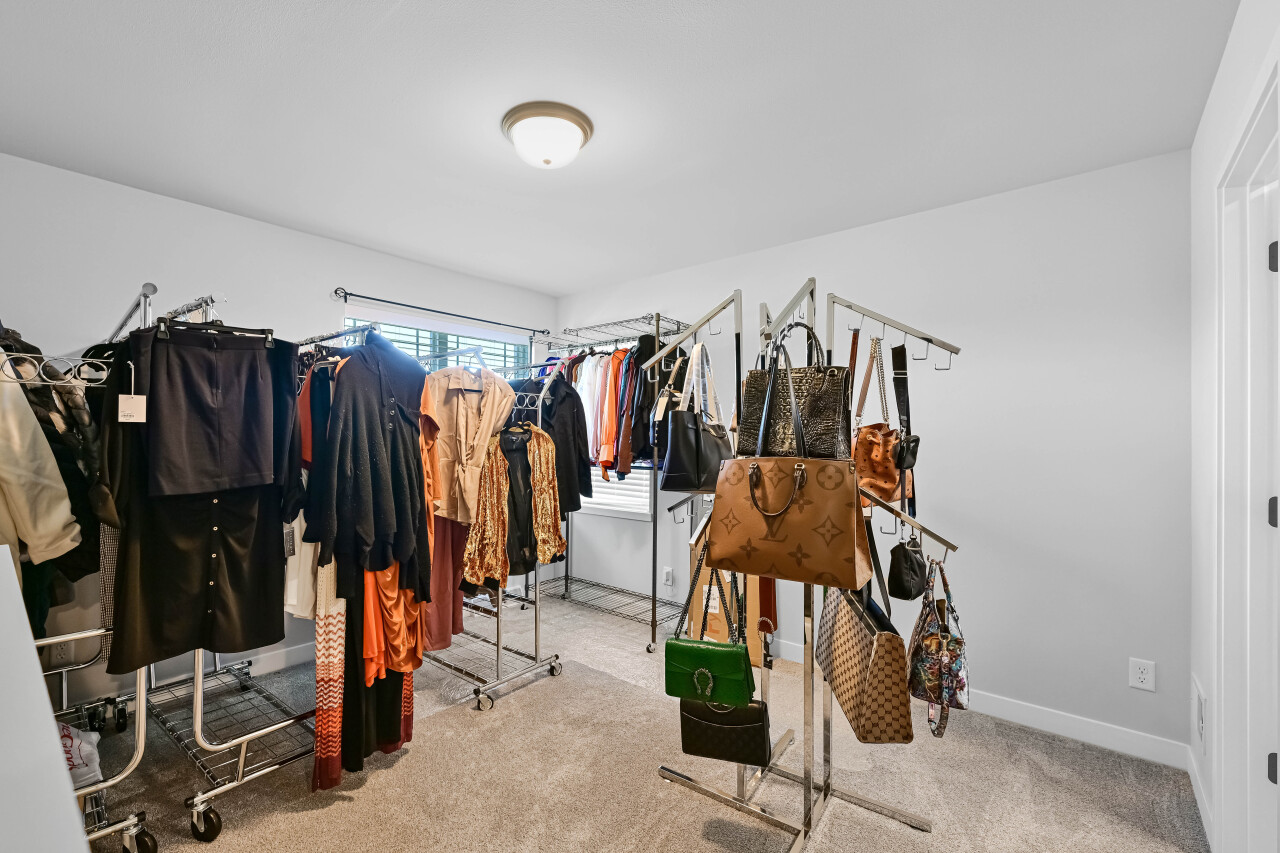 7690 Preserve Parkway Mequon, WI 53097 - Photo 26 of 58 Bedroom #2