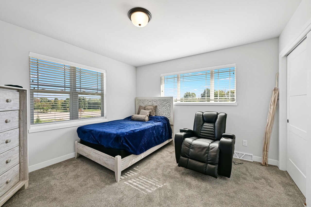 7690 Preserve Parkway Mequon, WI 53097 - Photo 29 of 58 Bedroom #4