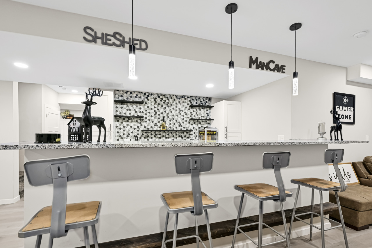 7690 Preserve Parkway Mequon, WI 53097 - Photo 32 of 58 Lower Level Living Area