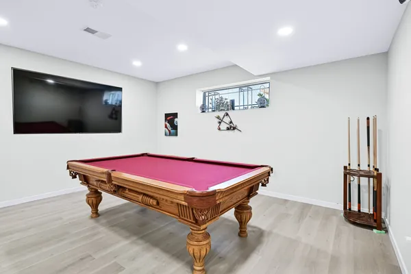 $999,000 | 7690 Preserve Parkway, Mequon, WI 53097