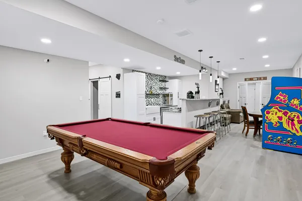 $999,000 | 7690 Preserve Parkway, Mequon, WI 53097