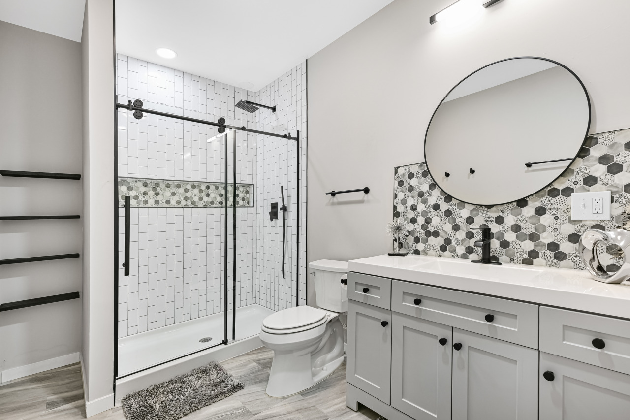 7690 Preserve Parkway Mequon, WI 53097 - Photo 39 of 58 #3rd Full Bathroom