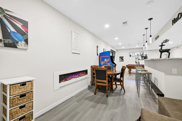 $1,200,900 | 7690 Preserve Parkway, Mequon, WI 53097