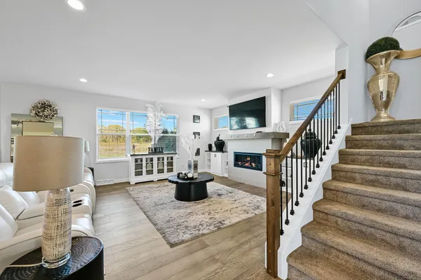 $999,000 | 7690 Preserve Parkway, Mequon, WI 53097