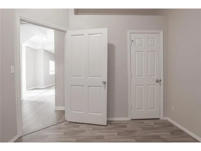 $2,500 | 1125 Margaret Street, St. Paul, MN 55106