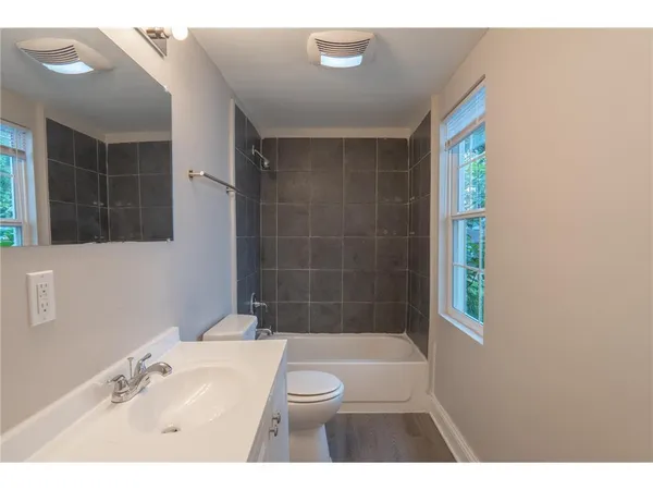 $2,500 | 1125 Margaret Street, St. Paul, MN 55106