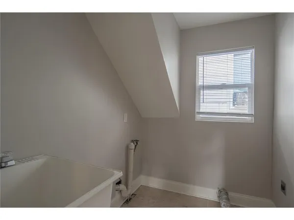 $2,500 | 1125 Margaret Street, St. Paul, MN 55106