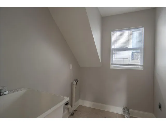 $2,500 | 1125 Margaret Street, St. Paul, MN 55106