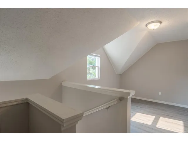 $2,500 | 1125 Margaret Street, St. Paul, MN 55106