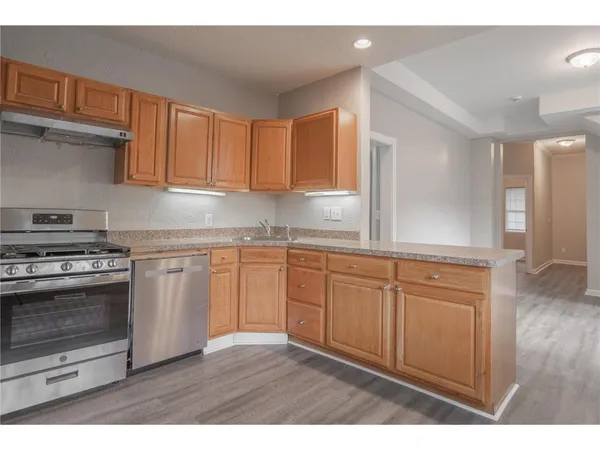 $2,500 | 1125 Margaret Street, St. Paul, MN 55106