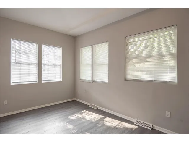 $2,500 | 1125 Margaret Street, St. Paul, MN 55106