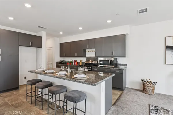 $539,000 | 15280 Horizon Street, Unit 2, Fontana, CA 92336