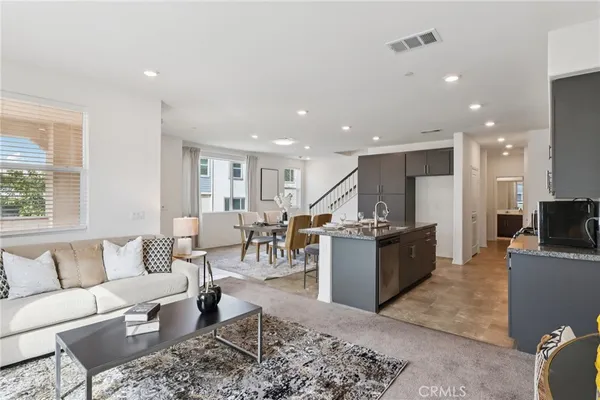 $539,000 | 15280 Horizon Street, Unit 2, Fontana, CA 92336
