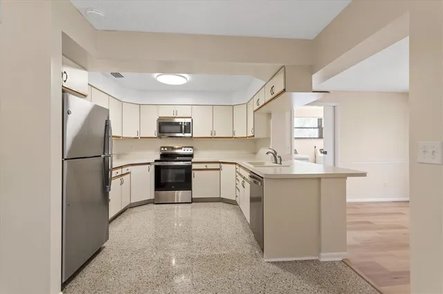 $2,500 | 4538 Gilpin Way, Orlando, FL 32812