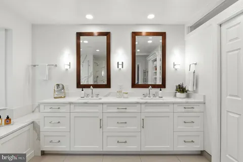 $2,600,000 | 7009 Symphony Court, McLean, VA 22101
