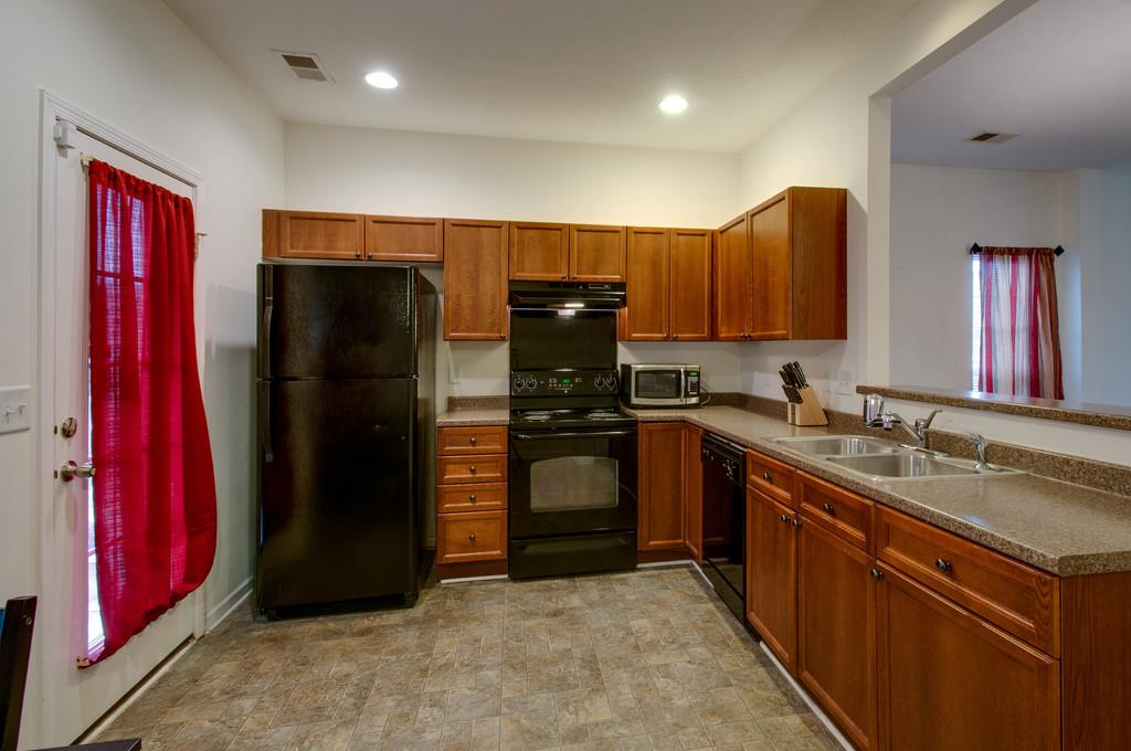 1096 Rambling Brook Road Nashville, TN 37218 - Photo 6 of 23 Gallery Image 6