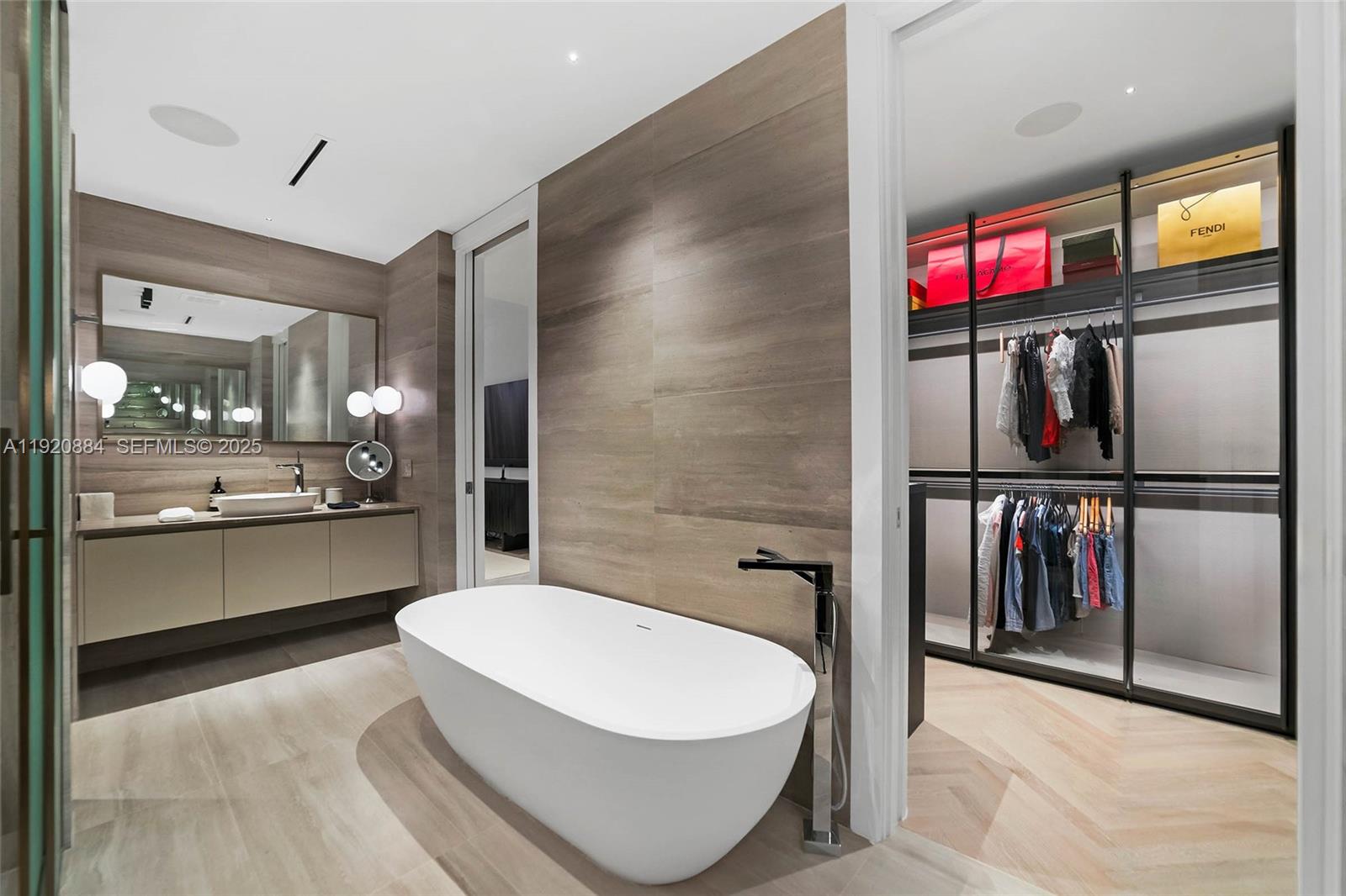 5775 Collins Avenue, Unit 1501 Miami Beach, FL 33140 - Photo 30 of 77