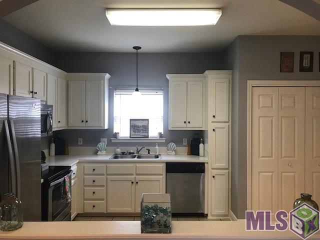 9455 Pecan Tree Drive Baton Rouge, LA 70810 - Photo 1 of 33 Awesome Kitchen