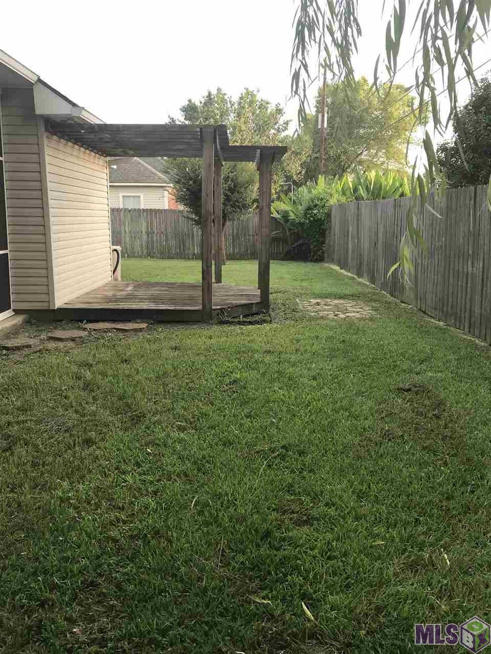 9455 Pecan Tree Drive Baton Rouge, LA 70810 - Photo 24 of 33 Outdoor Living