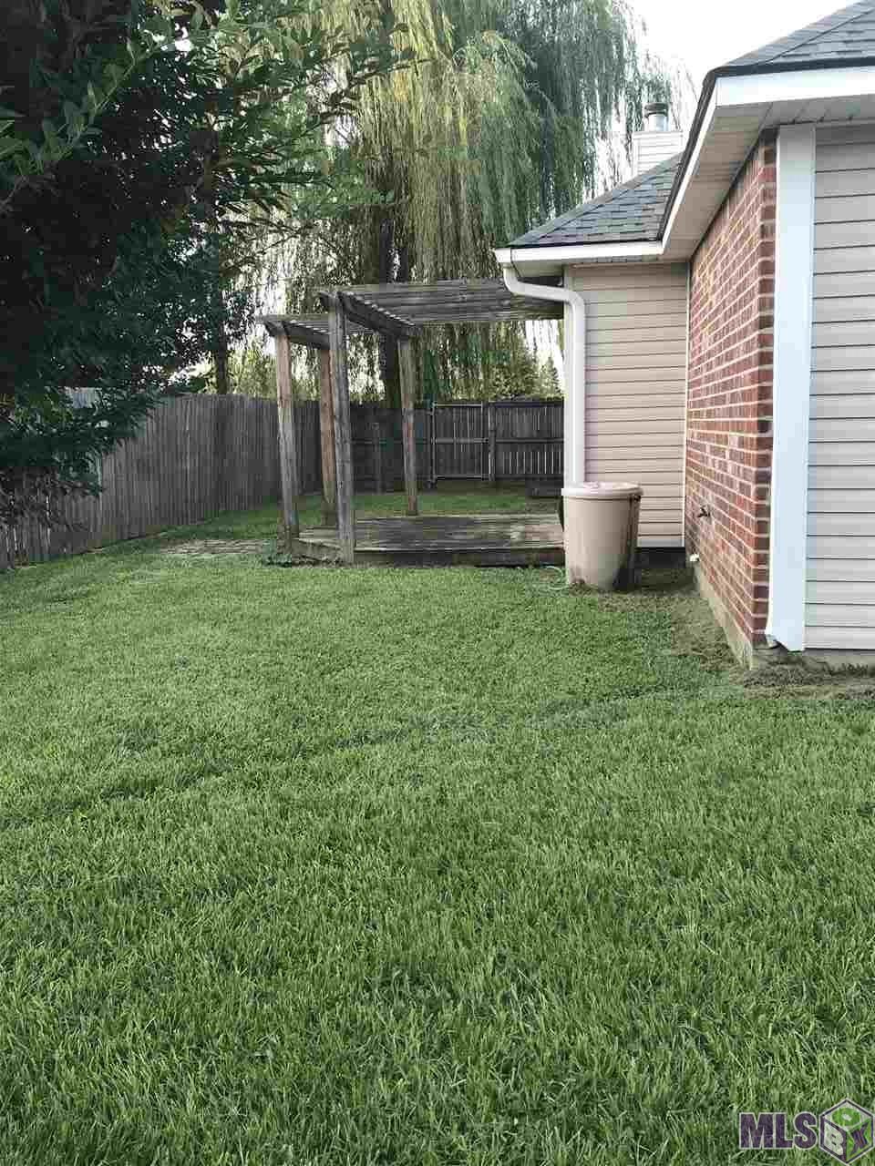 9455 Pecan Tree Drive Baton Rouge, LA 70810 - Photo 28 of 33