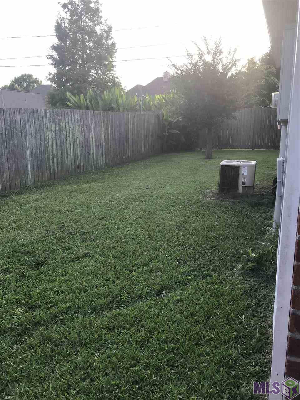 9455 Pecan Tree Drive Baton Rouge, LA 70810 - Photo 31 of 33